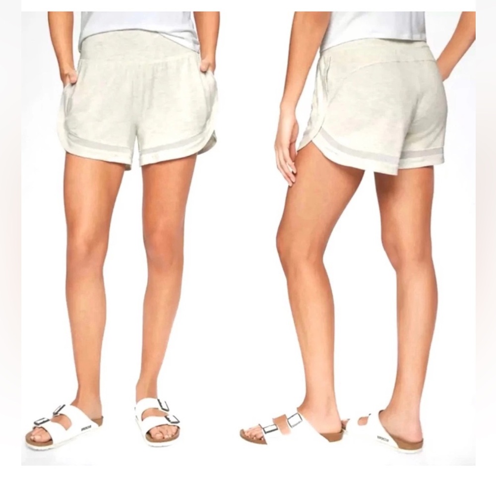 Athleta Breathe Shortie XXS Women's Cream Gray Athletic Shorts